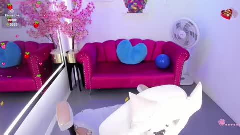 Snapshot of isa_t18 chatting on 02.08.25 isabella online show from 02.08.25