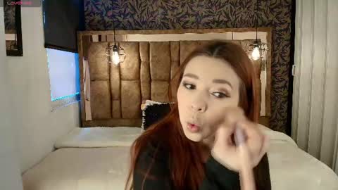 Snapshot of isa_thompson__ chatting on 06.24.26 I S A online show from 06.24.26