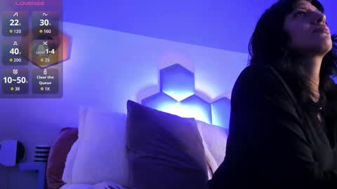 Isa  online show from 12.21.25