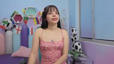 Snapshot of isaa_skinnyy chatting on 06.25.26 Isaa Skinny online show from 06.25.26