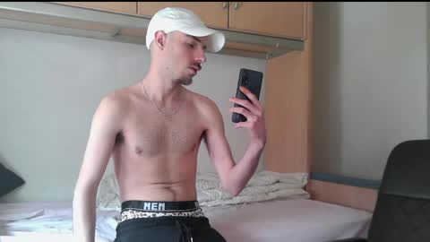 Snapshot of isaac99c chatting on 05.06.26 Isaac99c online show from 05.06.26