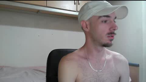 Snapshot of isaac99c chatting on 05.06.26 Isaac99c online show from 05.06.26