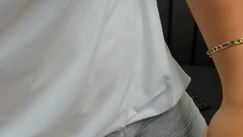 isaac_cryston online show from 02.07.25