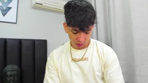 isaac_cryston online show from 02.10.25