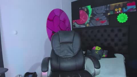 isaac_cryston online show from 09.30.25