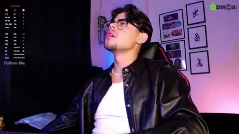 Isaac Saenz. online show from 01.12.26