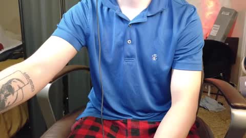 Snapshot of isaac_sheffield chatting on 10.04.25 isaac online show from 10.04.25