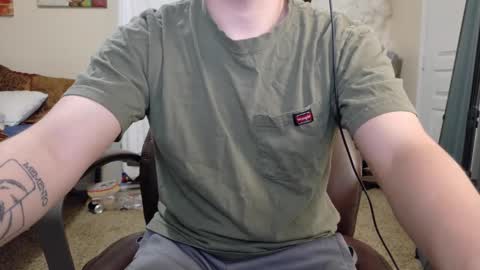 Snapshot of isaac_sheffield chatting on 10.16.25 isaac online show from 10.16.25