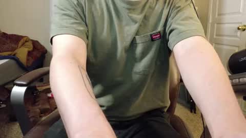 Snapshot of isaac_sheffield chatting on 10.17.25 isaac online show from 10.17.25