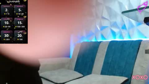 Isaac tan online show from 11.18.25