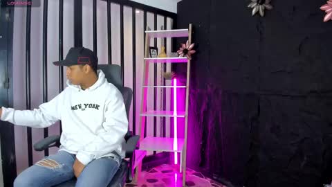 Snapshot of isaacblack_ chatting on 10.08.25 IsaacBlack online show from 10.08.25
