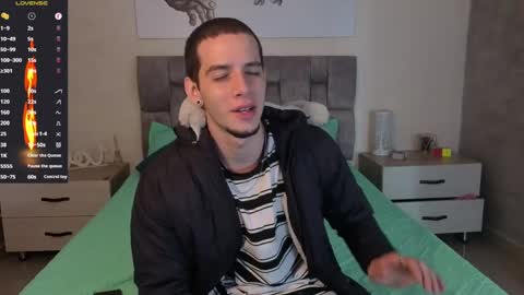 Snapshot of isaacblaze_ chatting on 06.02.26 isaacblaze online show from 06.02.26
