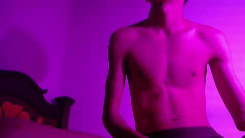 isaac online show from 01.05.25