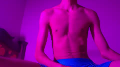 isaac online show from 02.12.25