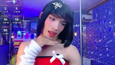 Snapshot of isaacnova chatting on 06.18.26 isaacnova online show from 06.18.26