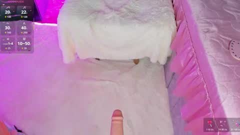 Snapshot of isabel_jamess chatting on 02.25.26 Isa online show from 02.25.26