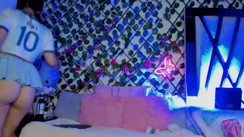 Snapshot of isabel_jamess chatting on 06.12.26 Isa online show from 06.12.26