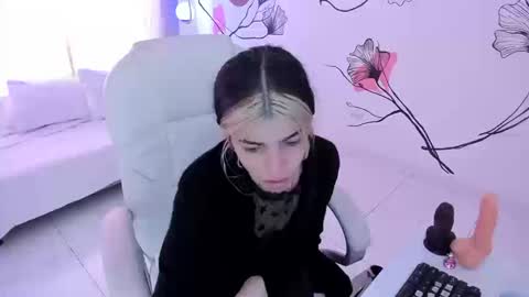 Snapshot of isabela_fiorelli chatting on 09.09.25 isabela_fiorelli online show from 09.09.25
