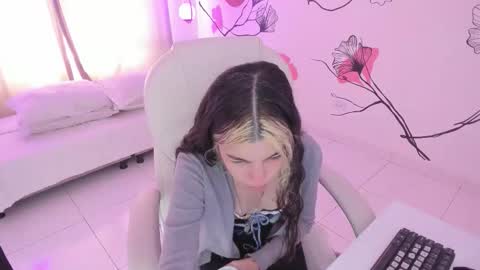 Snapshot of isabela_fiorelli chatting on 09.16.25 isabela_fiorelli online show from 09.16.25