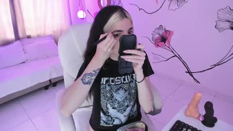 Snapshot of isabela_fiorelli chatting on 09.26.25 isabela_fiorelli online show from 09.26.25