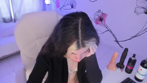 Snapshot of isabela_fiorelli chatting on 10.16.25 isabela_fiorelli online show from 10.16.25
