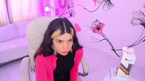 Snapshot of isabela_fiorelli chatting on 11.30.25 isabela_fiorelli online show from 11.30.25