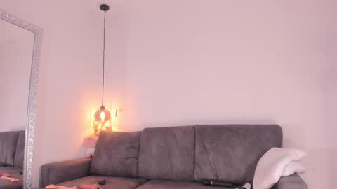 Isabela online show from 10.06.25