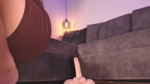 Isabela online show from 02.25.26