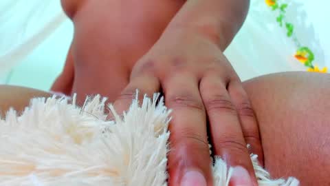 Snapshot of isabela_gonzalez_ chatting on 01.06.25 ISA online show from 01.06.25