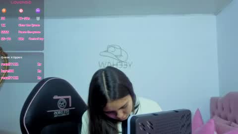 Snapshot of isabela_tay chatting on 06.06.26 ISABELA online show from 06.06.26