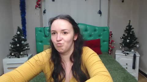 IsabelBlackberry online show from 01.06.25