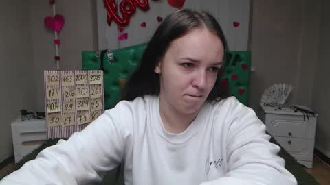 IsabelBlackberry online show from 09.20.25