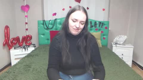 IsabelBlackberry online show from 11.29.25