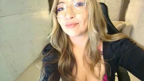 Isa  online show from 03.18.26