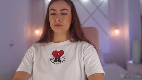 Isa  online show from 09.18.25