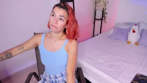 Snapshot of isabella_boyer chatting on 09.15.25 isabella online show from 09.15.25