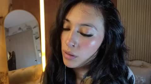 Snapshot of isabella_collen_v chatting on 07.06.26 Hi Stream 800am to 200pm online show from 07.06.26