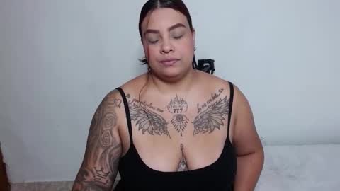  estefania online show from 11.17.25