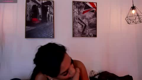 Snapshot of isabella_lopez_ chatting on 03.05.25 Isabel Lopez online show from 03.05.25