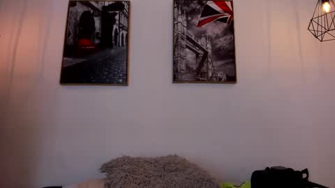 Snapshot of isabella_lopez_ chatting on 03.07.25 Isabel Lopez online show from 03.07.25