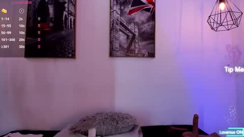 Snapshot of isabella_lopez_ chatting on 03.08.25 Isabel Lopez online show from 03.08.25