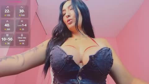 Snapshot of isabella_mendez_1 chatting on 06.01.26 Isa online show from 06.01.26
