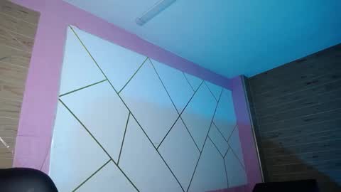 isabella_roseee online show from 11.12.25