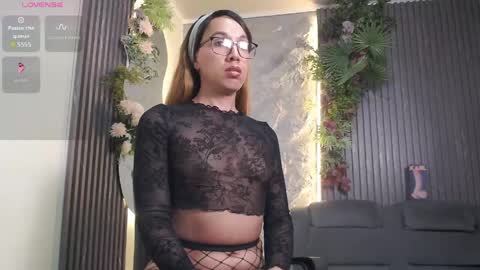 Snapshot of isabella_star_ chatting on 05.26.26 Camila online show from 05.26.26