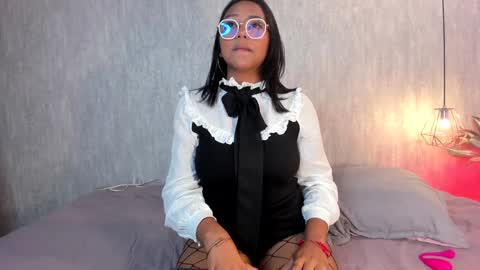 Snapshot of isabella_zc chatting on 01.09.25 isabella zc online show from 01.09.25