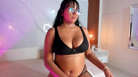 Snapshot of isabella_zc chatting on 09.25.25 isabella zc online show from 09.25.25