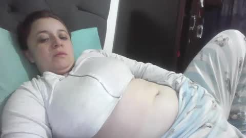 isabellaa_hills_ online show from 10.10.25