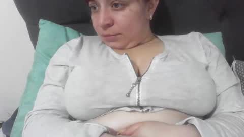 isabellaa_hills_ online show from 11.14.25