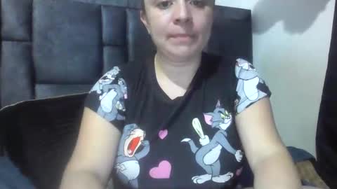 Snapshot of isabellaa_hills_ chatting on 06.07.26 isabellaa_hills_ online show from 06.07.26