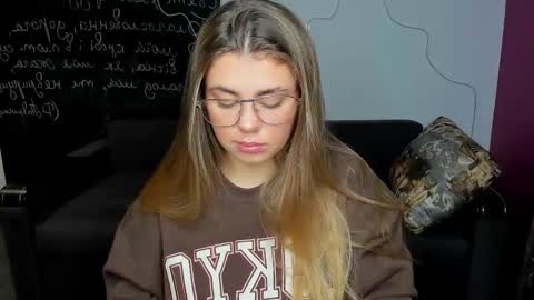 isabellabler online show from 11.29.25